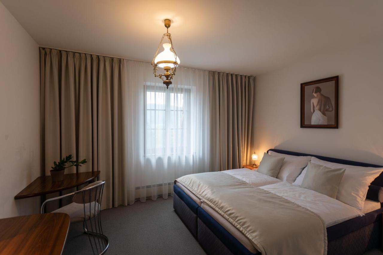 Hotel Zamecek Pod Hradem Stary Jicin 111 Dış mekan fotoğraf