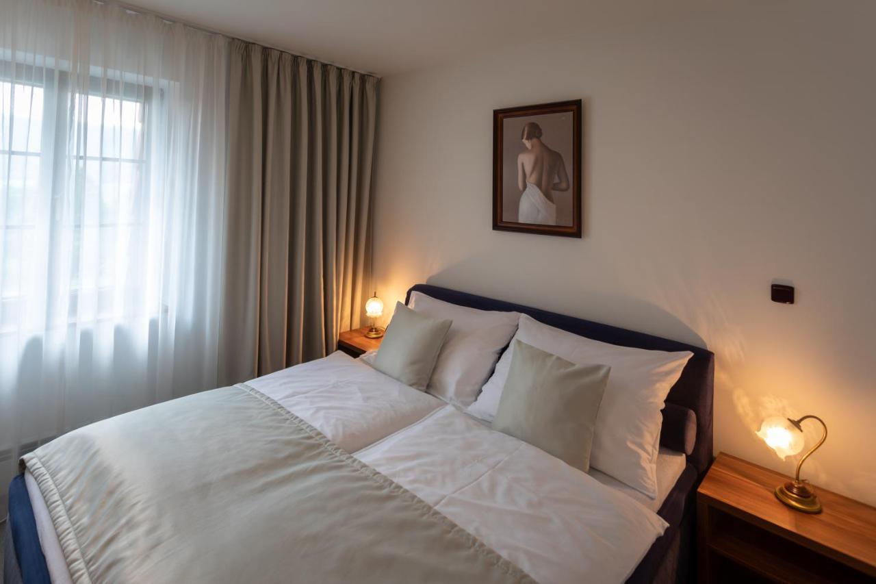 Hotel Zamecek Pod Hradem Stary Jicin 111 Dış mekan fotoğraf