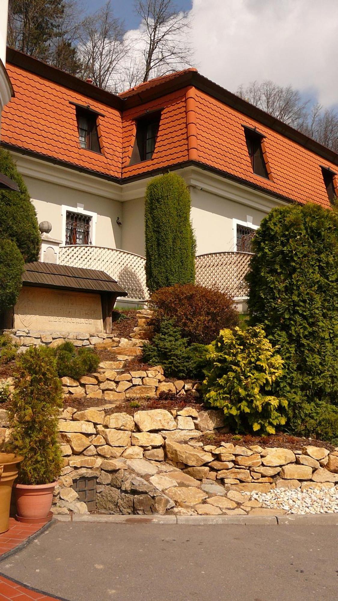 Hotel Zamecek Pod Hradem Stary Jicin 111 Dış mekan fotoğraf